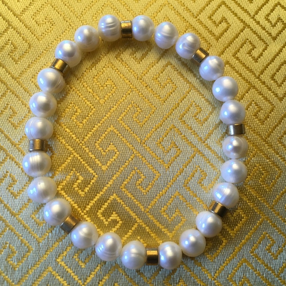 Pearl bracelet